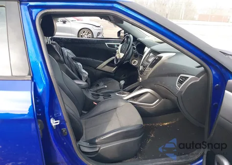 2014 Hyundai Veloster Base W/Black z USA, uszkodzony, nr VIN KMHTC6AD5EU199471